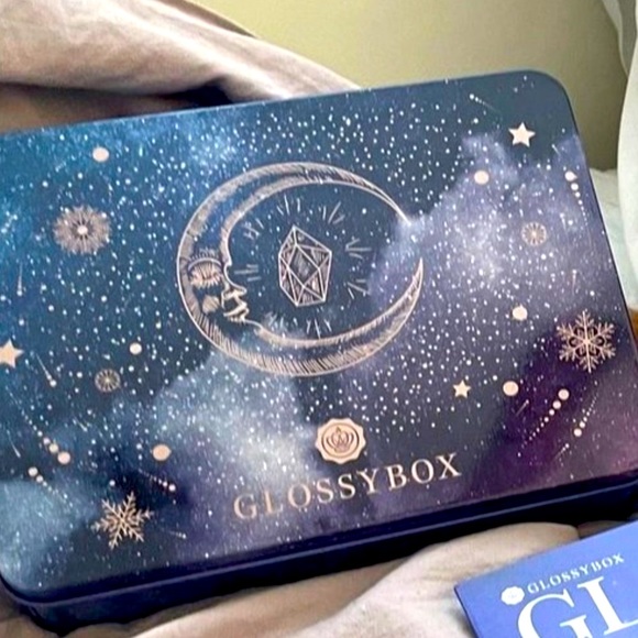 GLOSSYBOX Limited Edition Moonlight Glow Keepsake Makeup Tin - Picture 3 of 7